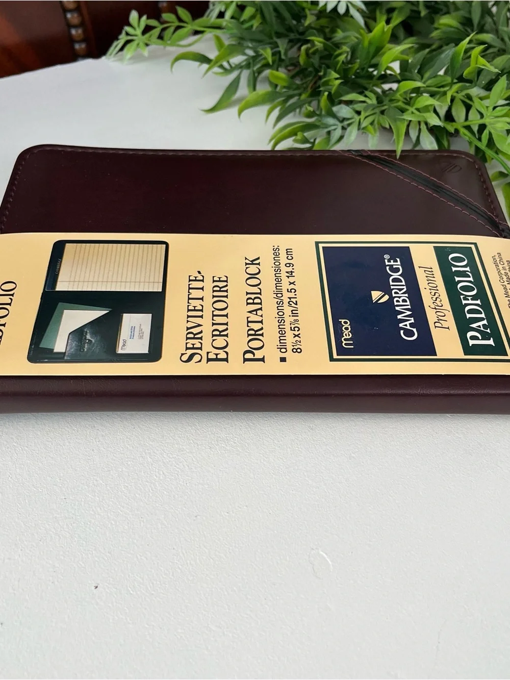 NEW Vintage Mead Cambridge Padfolio Burgundy with Notepad, 1994.